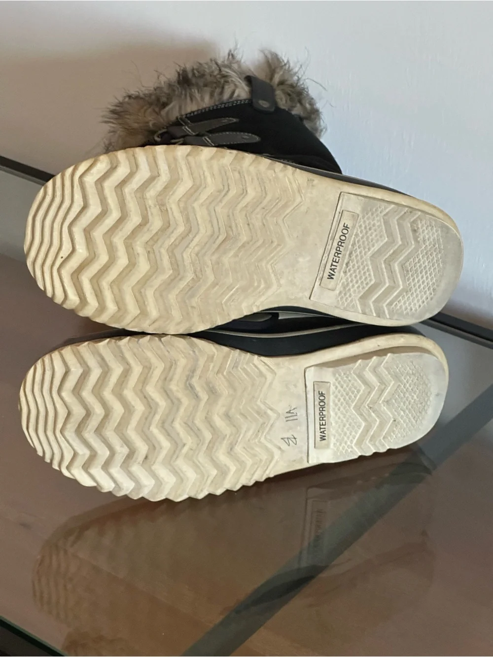 SOREL Joan of Arctic Waterproof Boot Size 10
